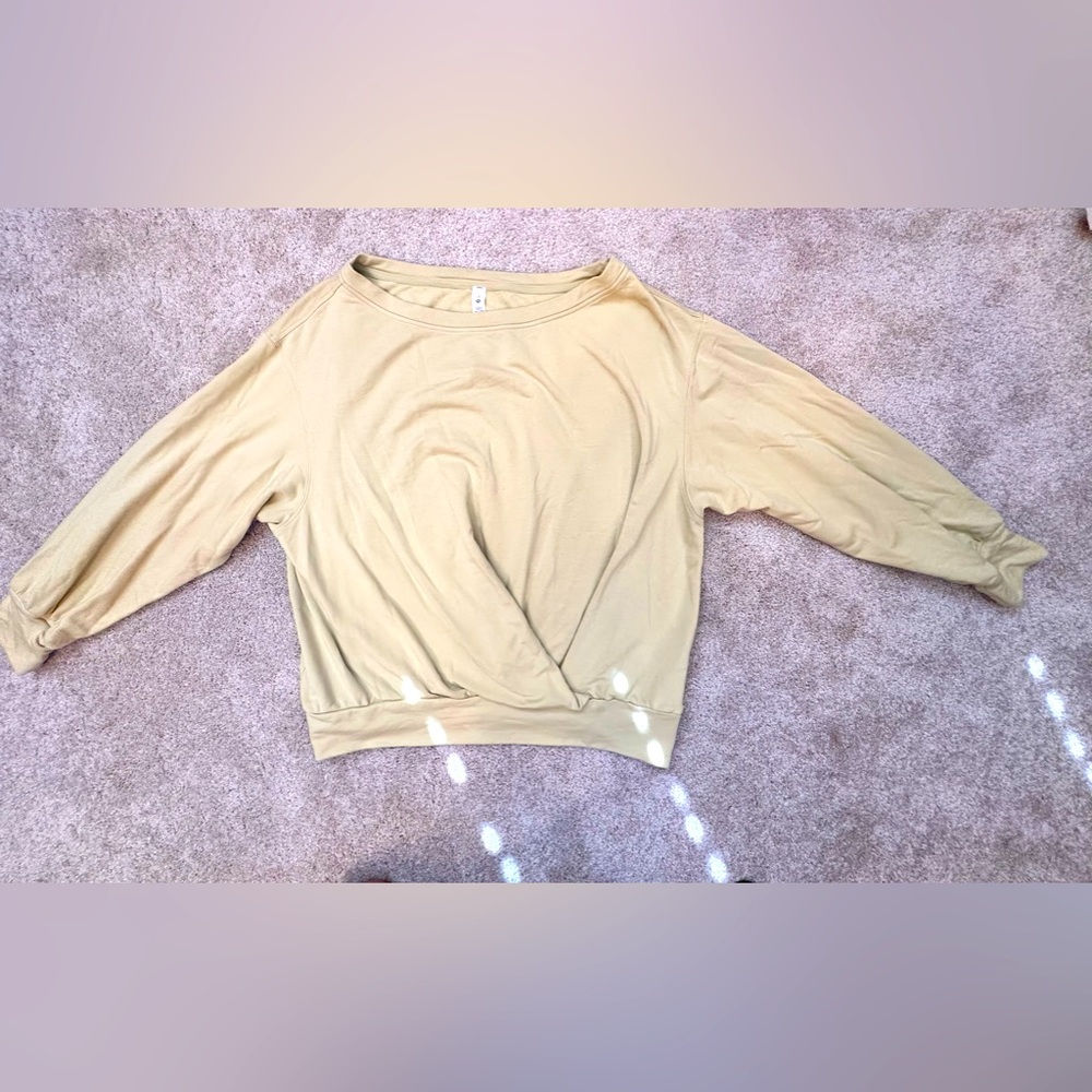 *SOLD*Lululemon pre-owed sweater size 8 $35